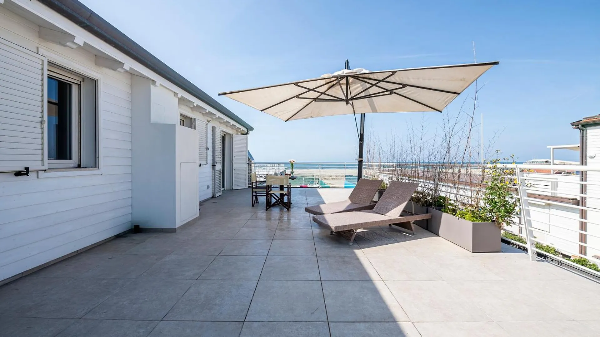 Apartment Appartamento Luxury Vista Mare Lido di Camaiore