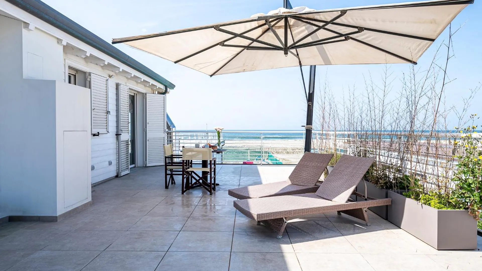 Apartment Appartamento Luxury Vista Mare Lido di Camaiore