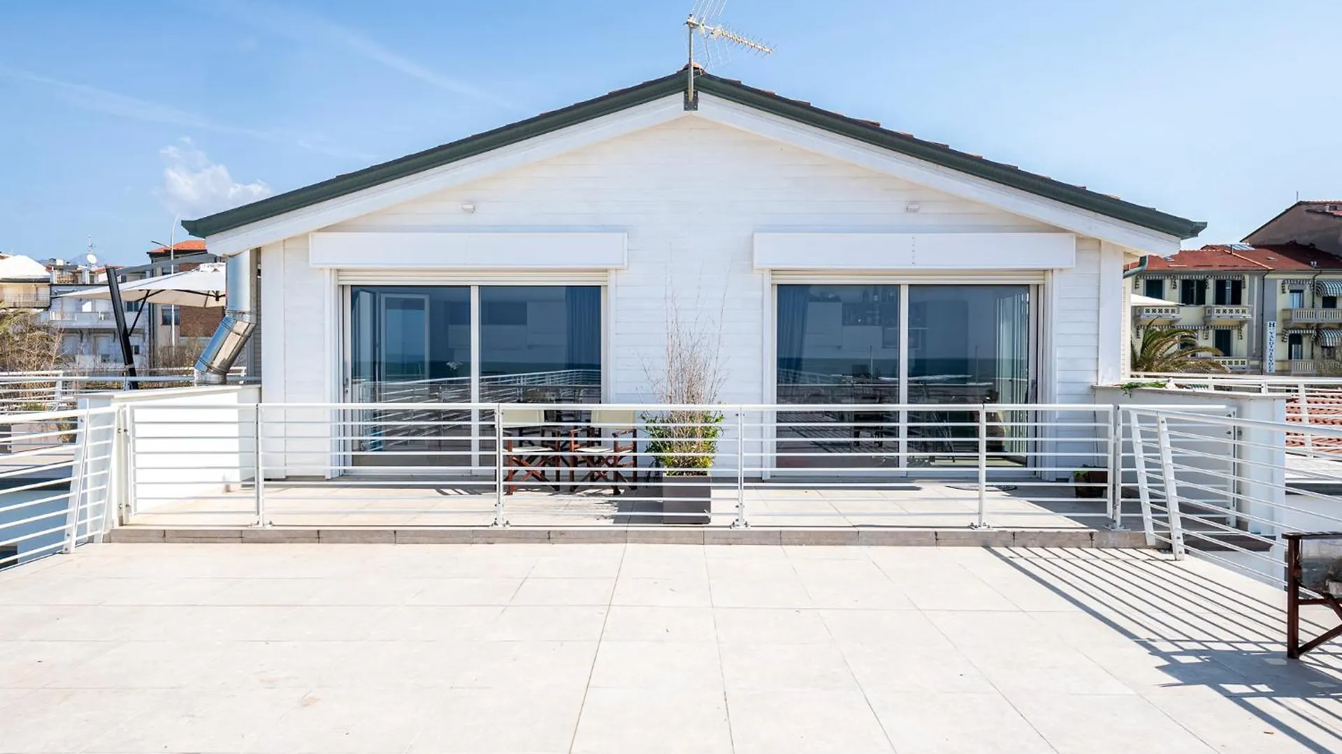 Apartment Appartamento Luxury Vista Mare Lido di Camaiore Italy
