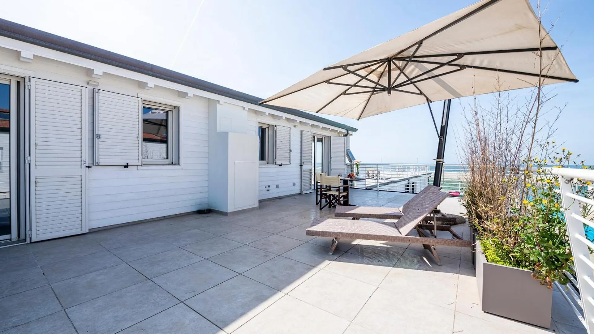Apartment Appartamento Luxury Vista Mare Lido di Camaiore