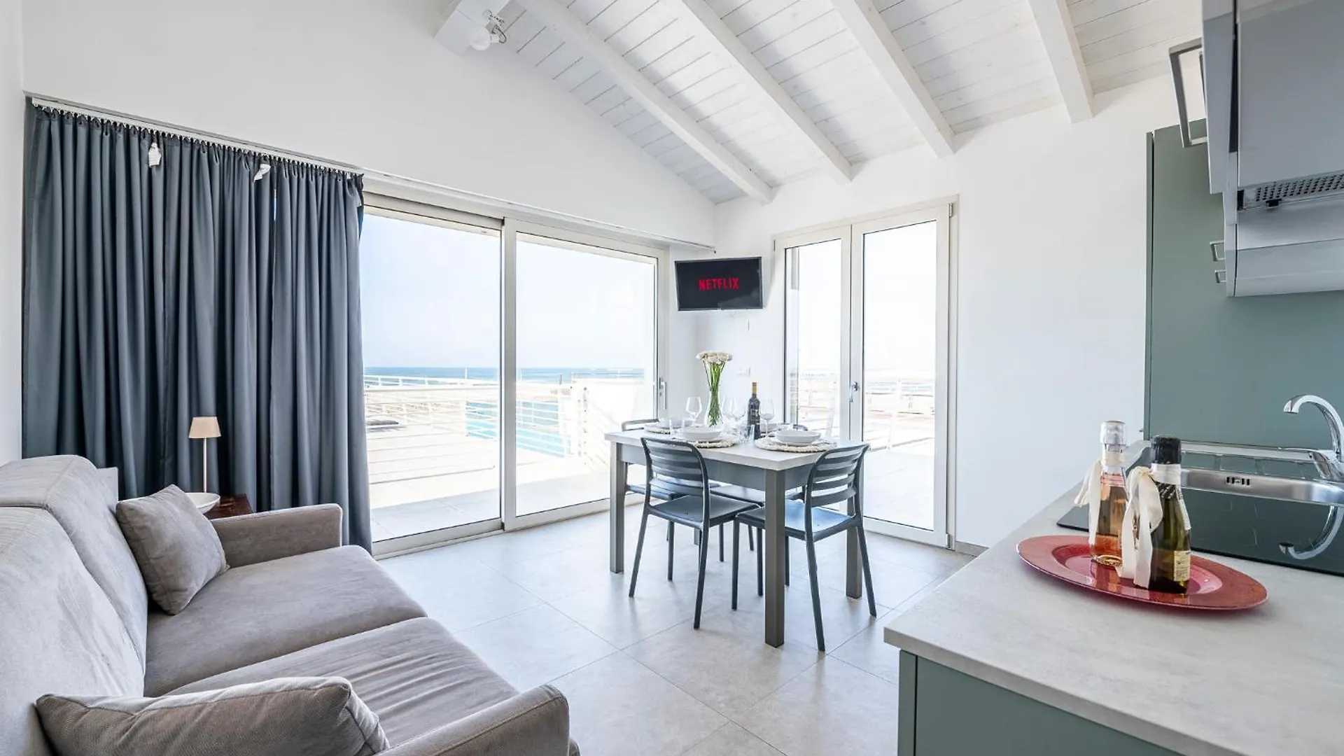 Appartamento Luxury Vista Mare Lido di Camaiore Apartment